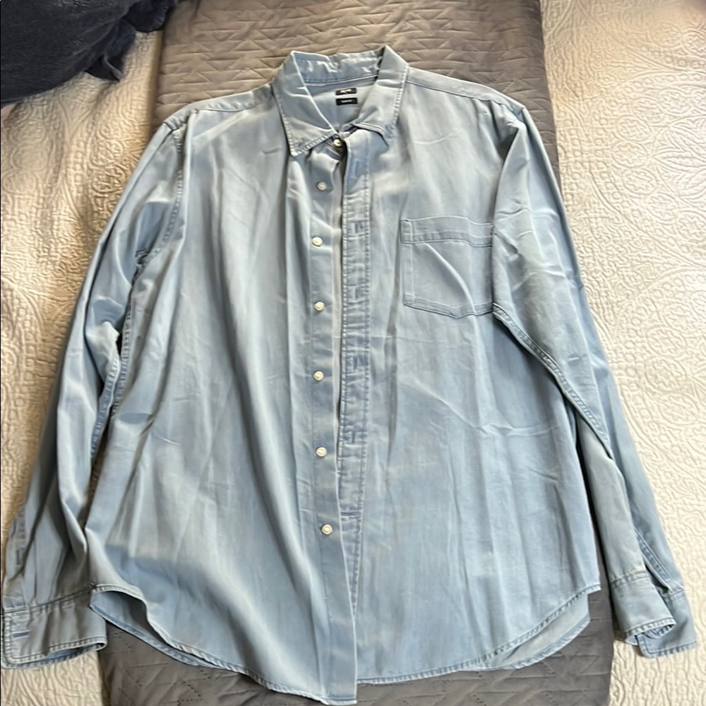 Uniqlo Blue Casual Button Down Shirt Relaxed Fit